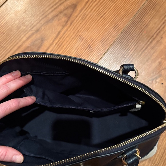 Coach Navy and Cream Cora Satchel - Picture 4 of 5